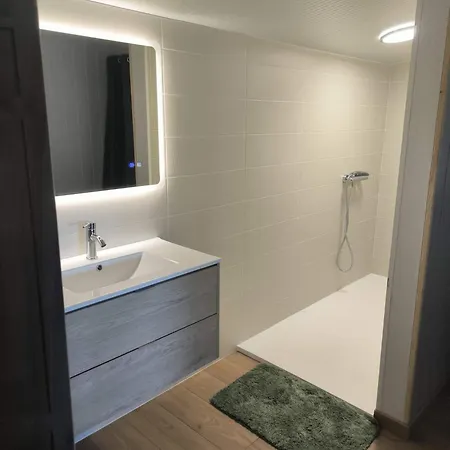 דירה 80m2 A La Ferme Confort Courdemanche (Sarthe)
